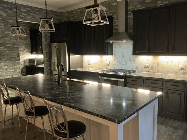 Building Photo - 291 North St