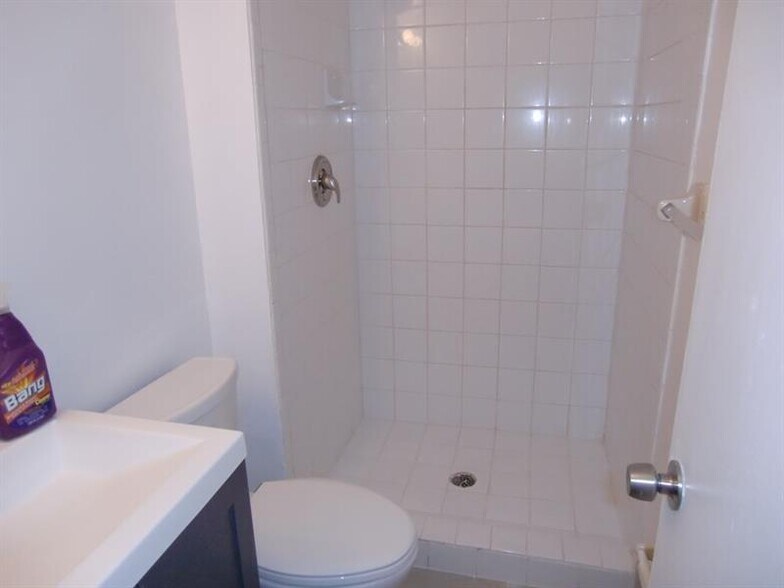 Building Photo - 3243 NW 104th Ave