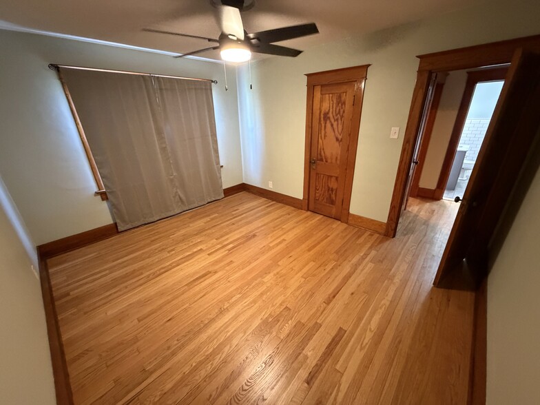 Building Photo - 2222 Duncan St