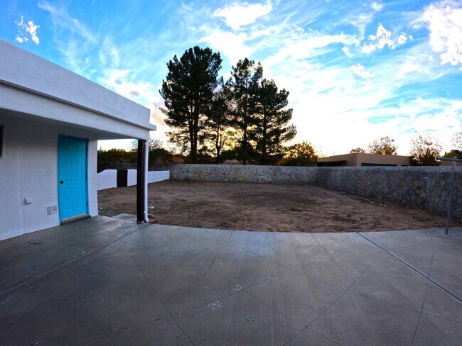 Building Photo - 2968 La Mesilla Cir