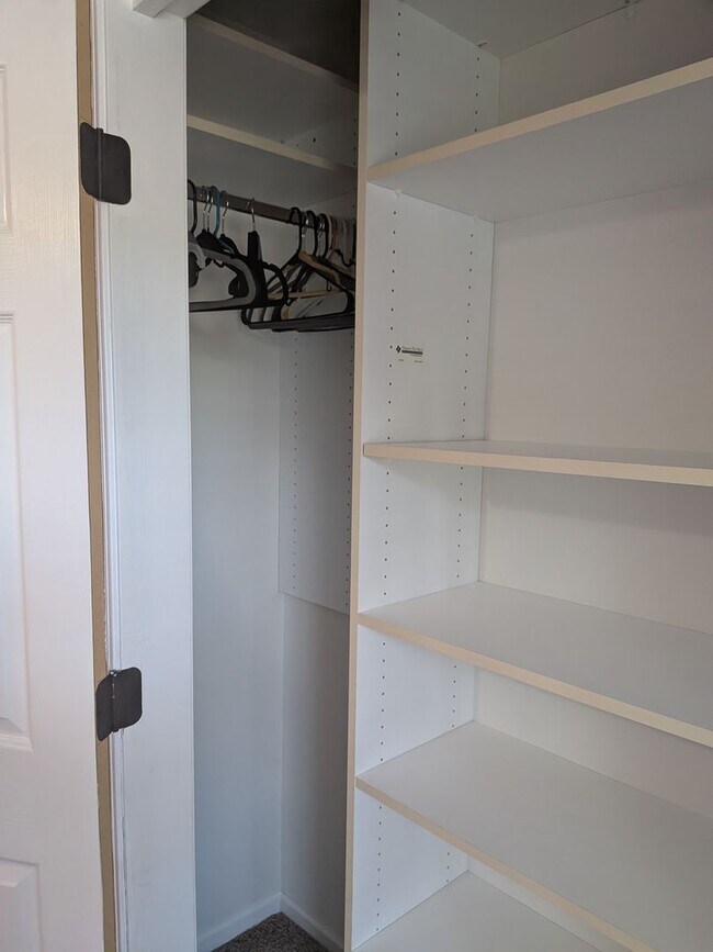 Building Photo - 4108 Cedar Crest Ln