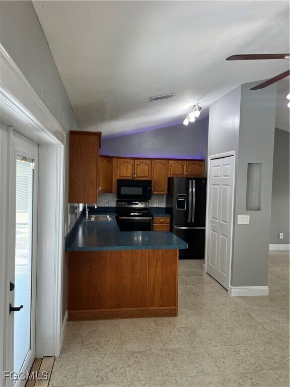 Building Photo - 1412 NE Van Loon Terrace