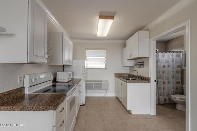 Building Photo - 3624 S Atlantic Ave