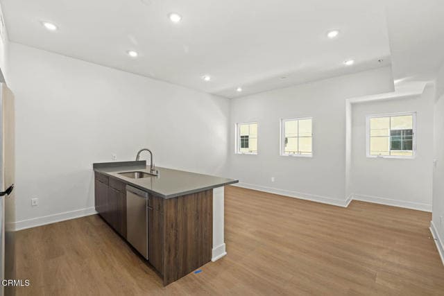 Building Photo - 834 N Fair Oaks Ave