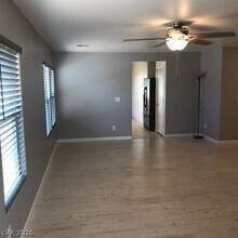 Building Photo - 3955 Coyote Brush Ct