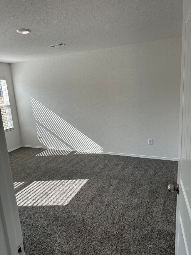 Building Photo - Three Bedroom | Two Bath Home in Maumelle!