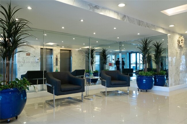 Building Photo - 1600 S Ocean Dr