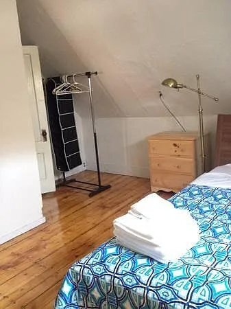 Building Photo - 2 Summer St