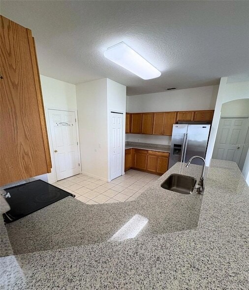 Building Photo - 3637 Weatherfield Dr