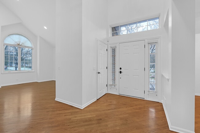 Building Photo - 141 Manchester Ct