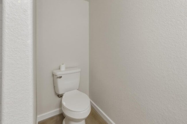 Building Photo - 6800 Dorita Ave