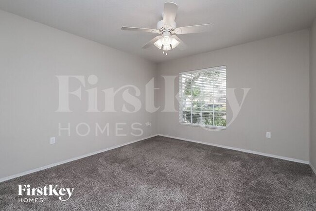 Building Photo - 6531 Evergreen Park Dr