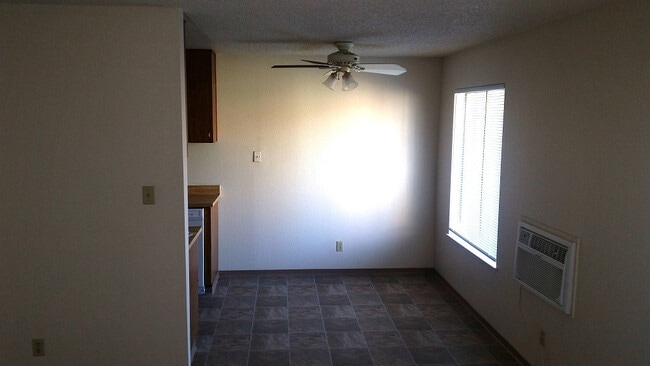 Building Photo - Cozy One Bedroom Carson Park Condo!
