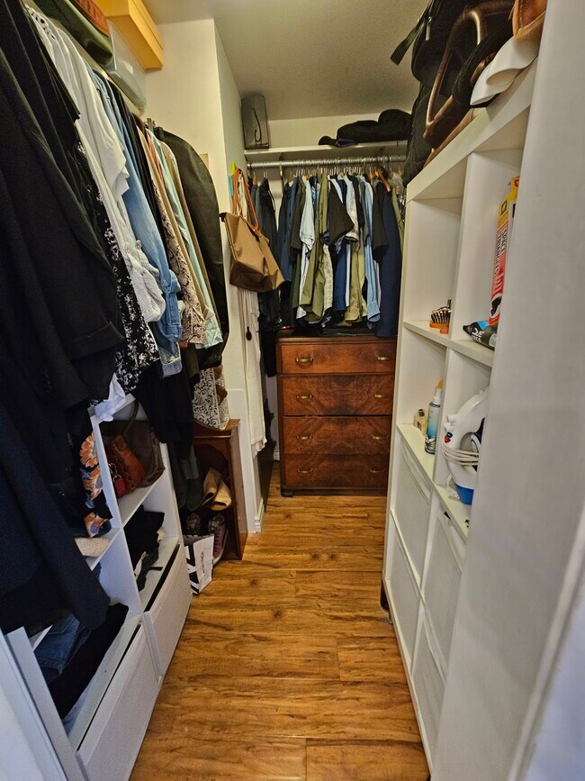 Building Photo - 6780 Friars Rd