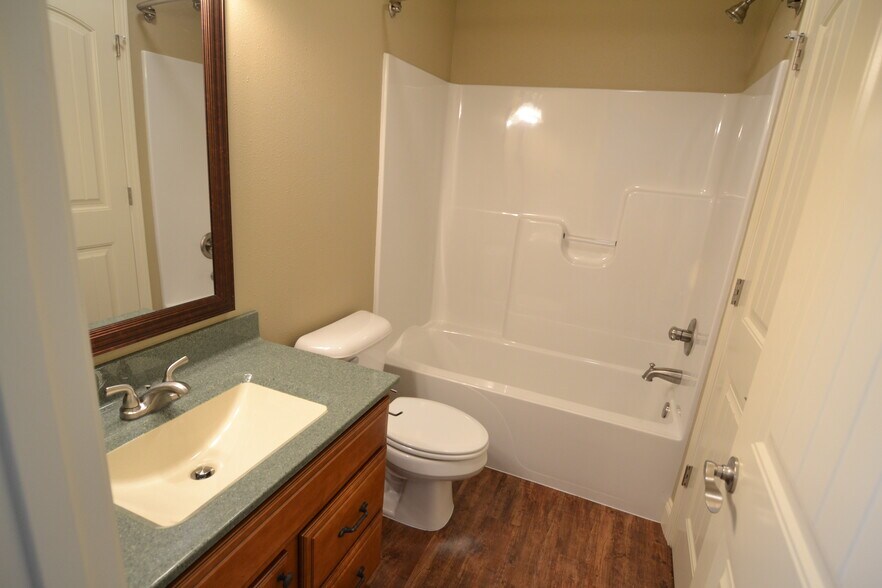 Building Photo - 804 W Normal St