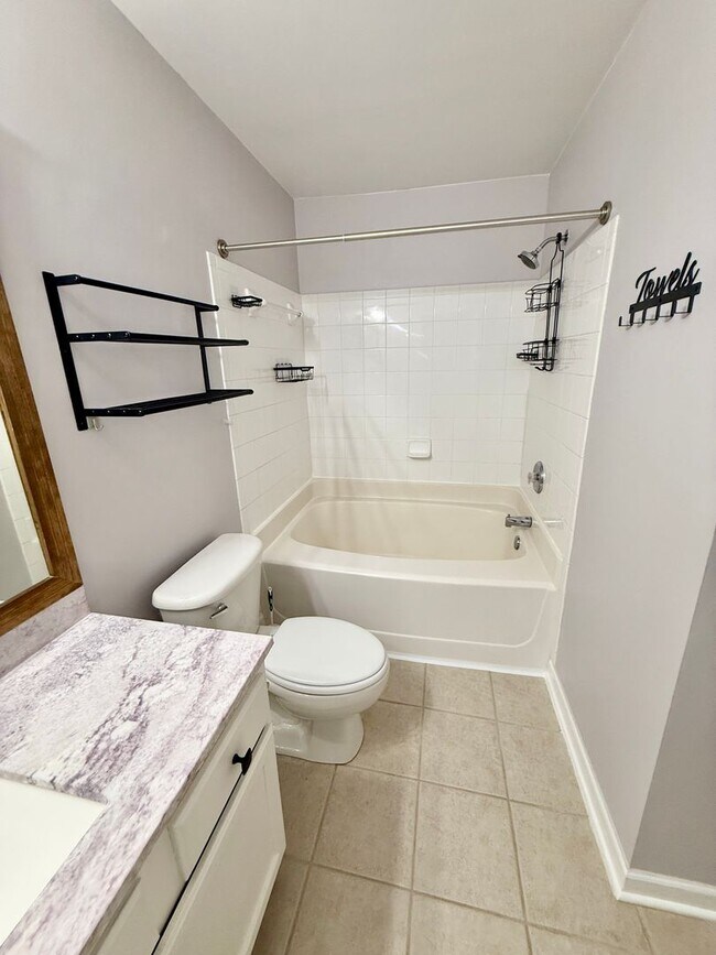 Building Photo - Convenience Meets Privacy – Updated 2BR Condo Minutes from Marina & Shopping! $1600/mo