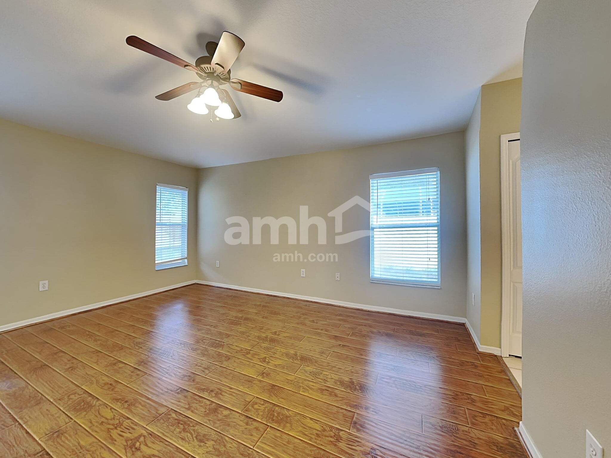 Building Photo - 15511 Montilla Loop