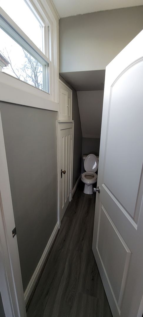 Building Photo - AVAILABLE NOW - 4 Bedroom with garage