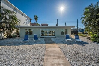 Building Photo - 14125 N Bayshore Dr