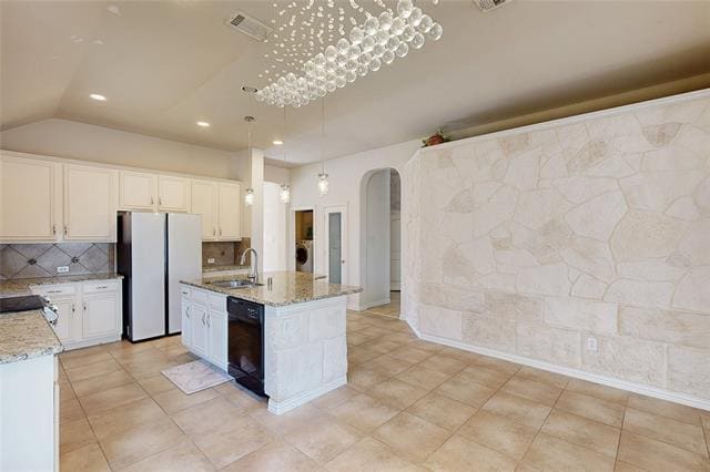 Building Photo - 2949 Mandalay Dr