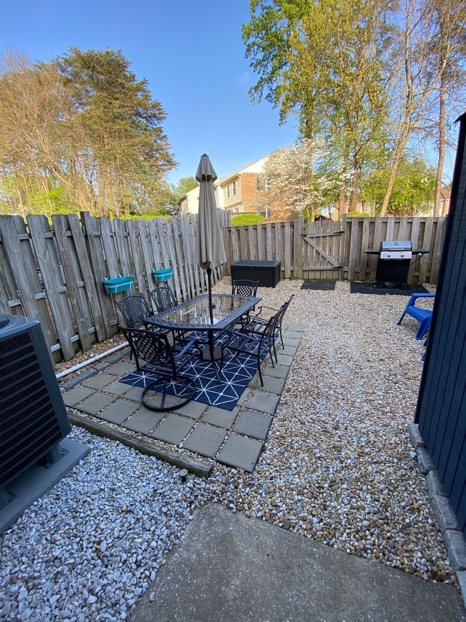 Building Photo - 6264 Ducketts Ln