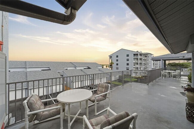 Building Photo - 845 Ladyfish Ave