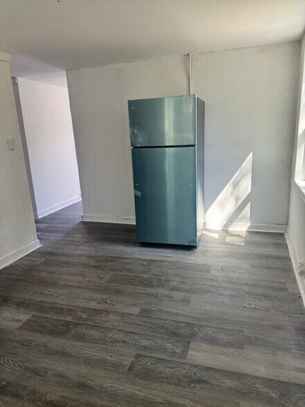 Building Photo - 498 Ibex St