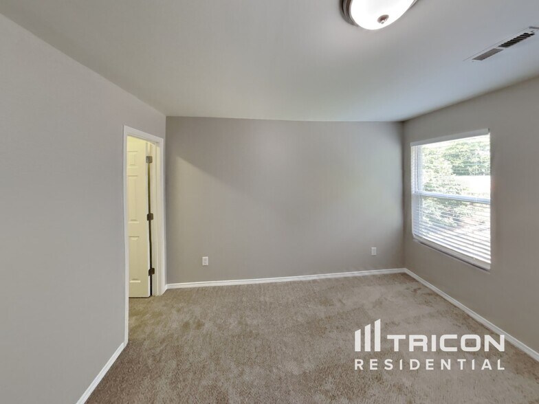 Building Photo - 5337 Liberty Hall Cir