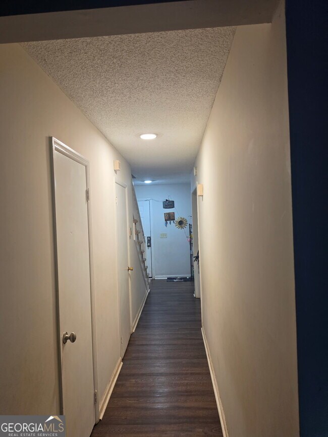 Building Photo - 2128 Terrace Club Ct
