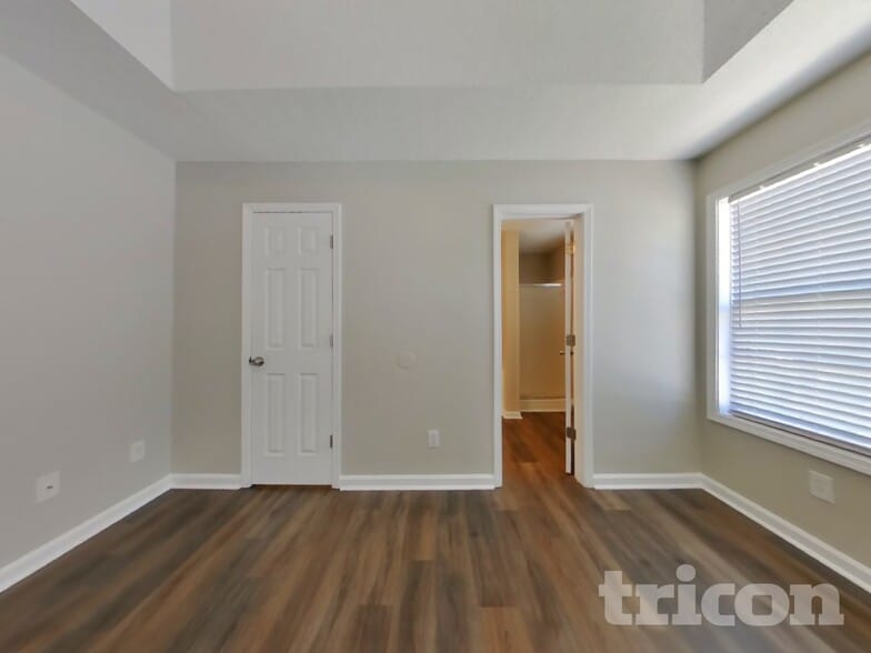 Building Photo - 1053 Abercorn Way