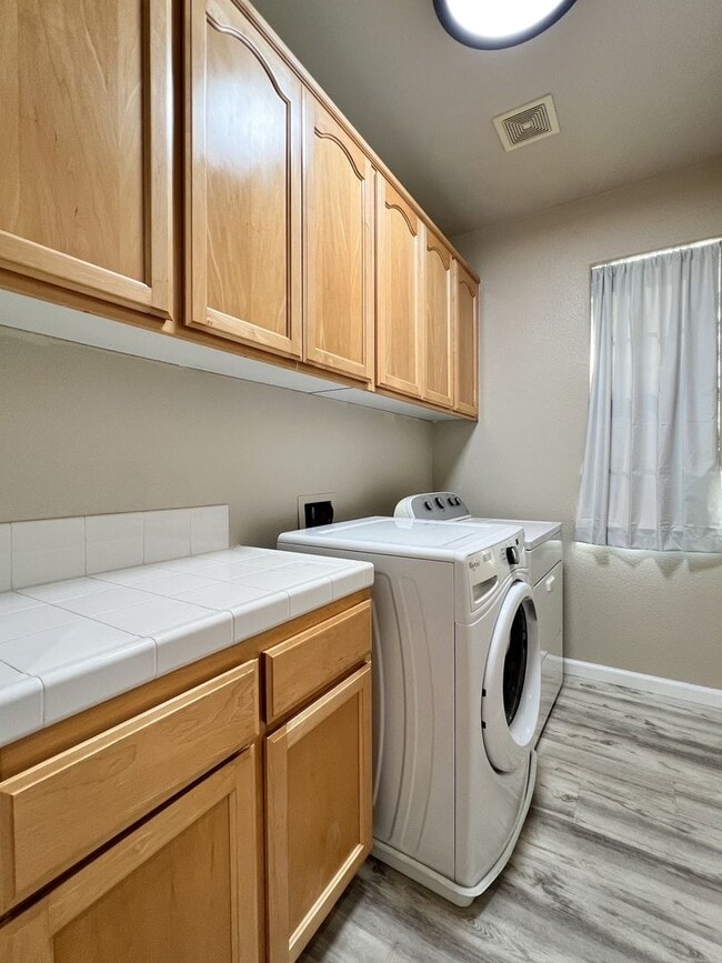 Building Photo - Updated Three Bedroom Home in South Napa