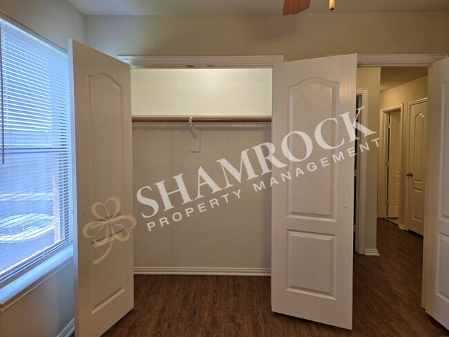 Building Photo - Sunwest Village Duplex