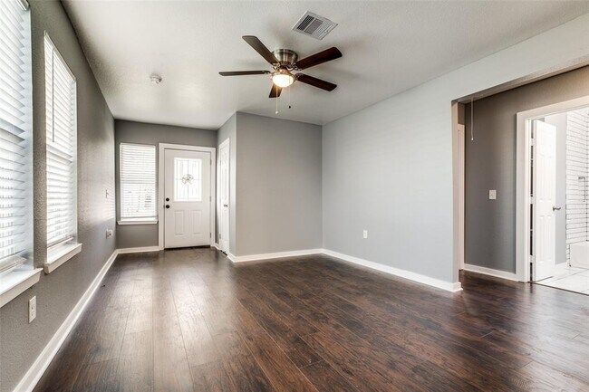 Building Photo - 1212 Hamblen St