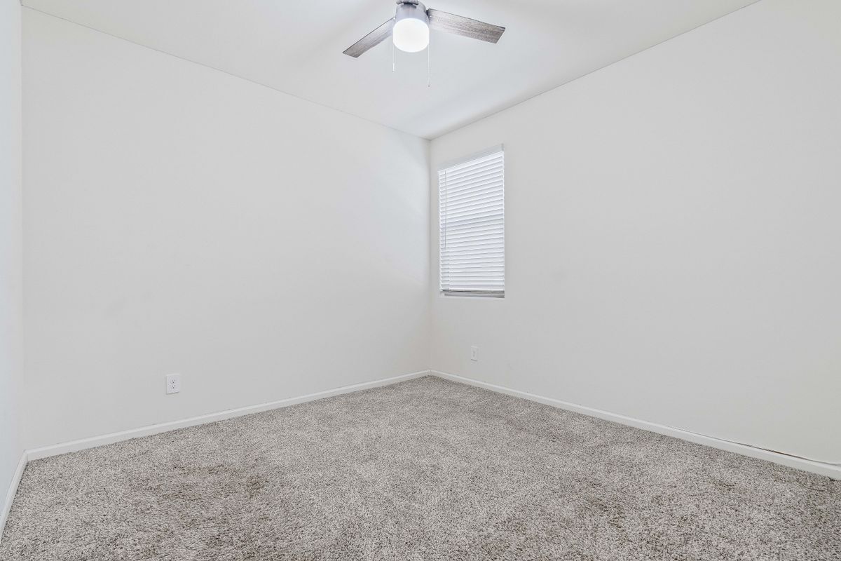 Building Photo - 12486 N Reeves Pl