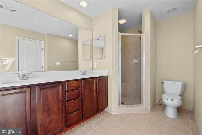 Building Photo - 43277 Tumbletree Terrace