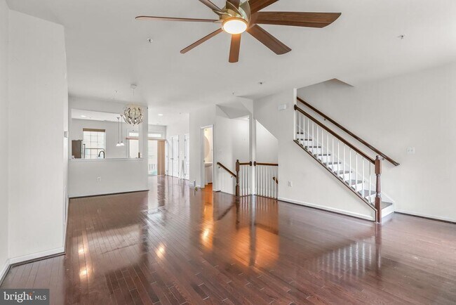 Building Photo - 9624 Westerdale Dr
