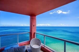 Building Photo - 2110 N Ocean Blvd