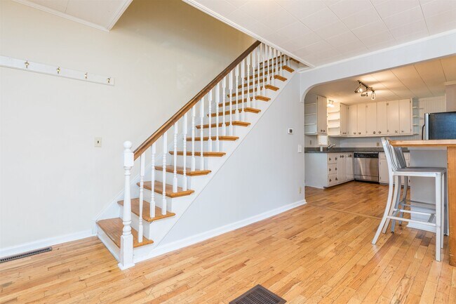 Building Photo - 21 Folsom St