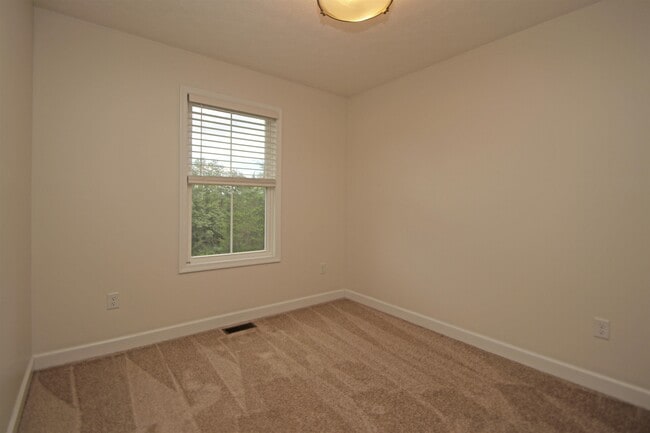 Building Photo - 186 Cedar Point Ln