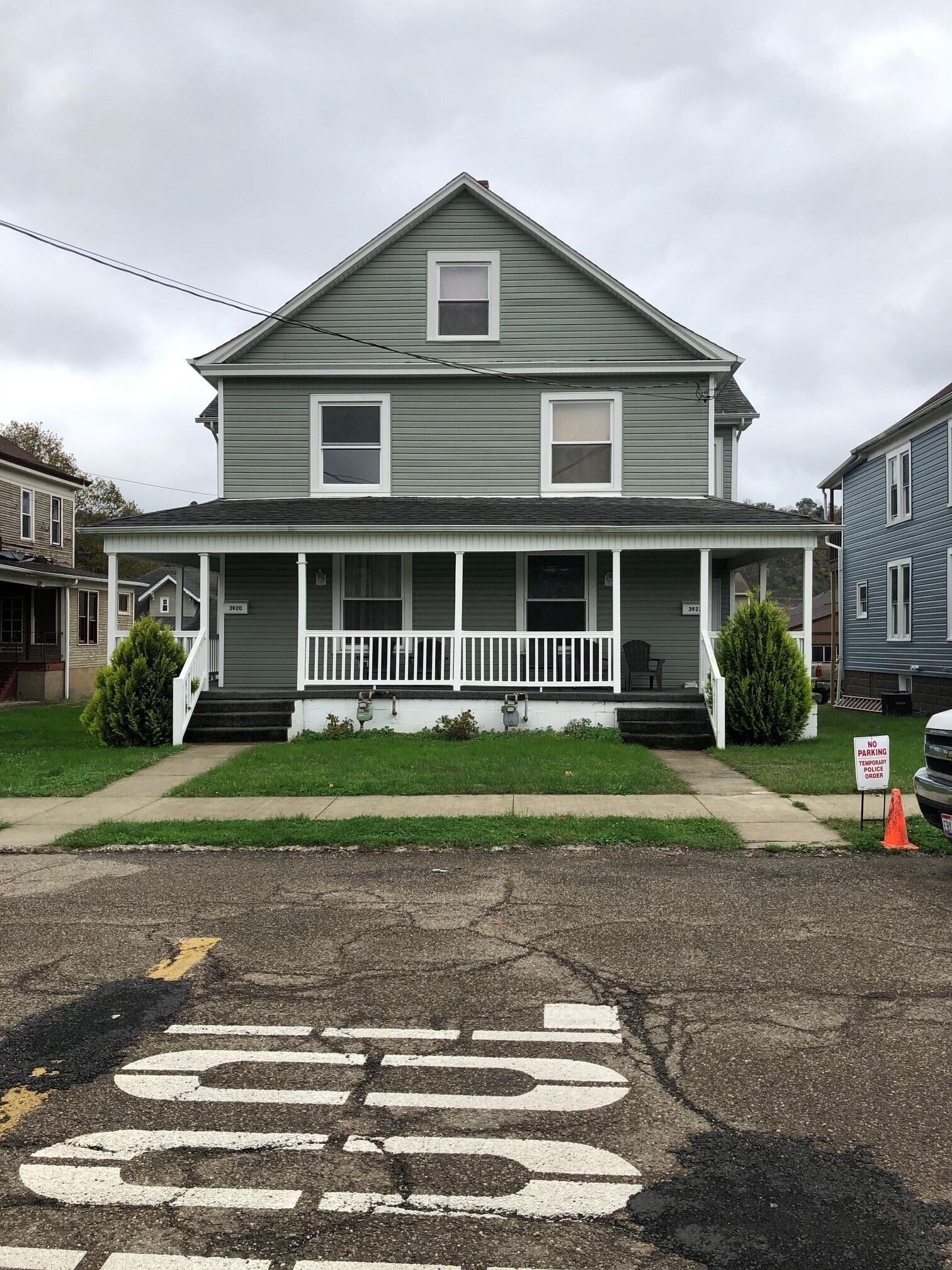 Building Photo - 3922 Lincoln Ave
