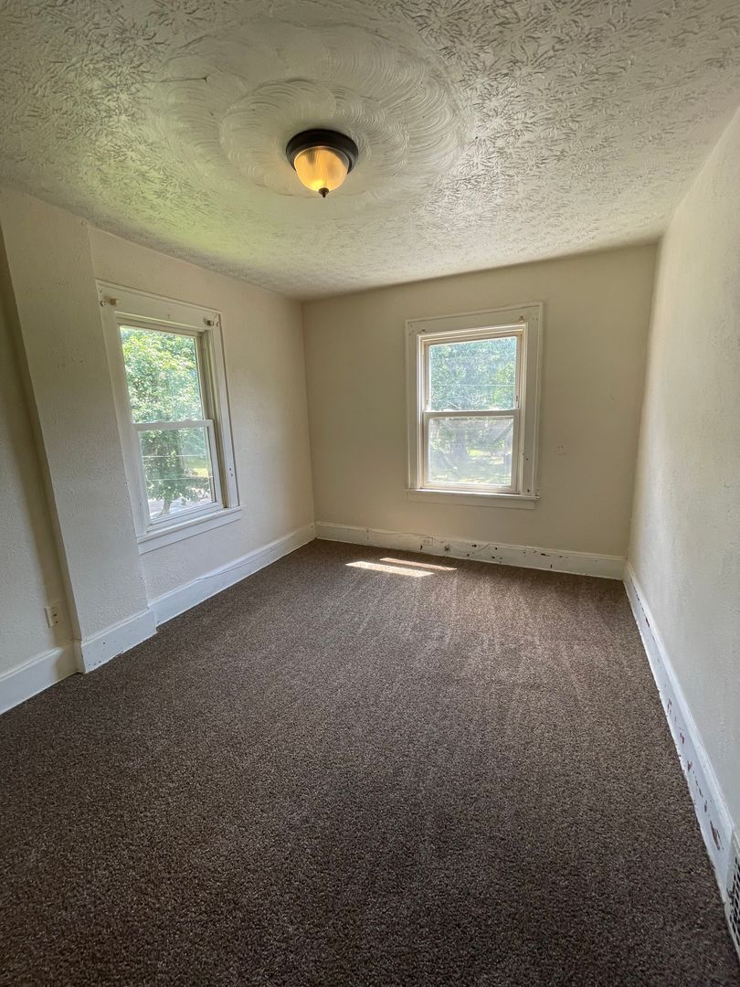 Building Photo - 804 Aberdeen St