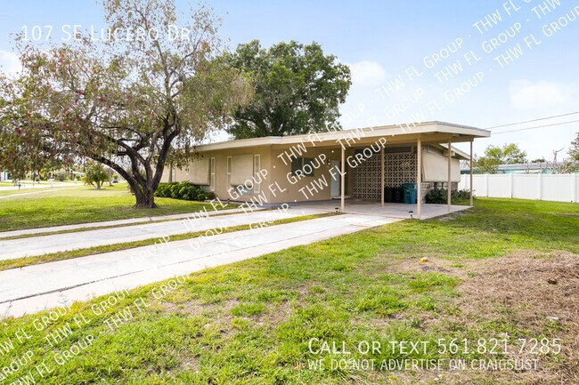 Building Photo - 107 SE Lucero Dr