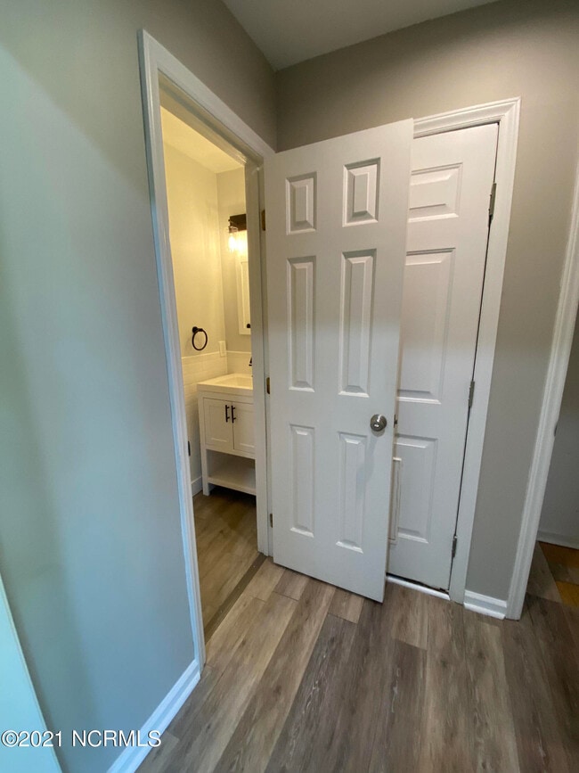 Building Photo - 5408 Ibis Ct
