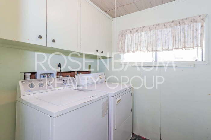 Building Photo - 5600 West Box R Street