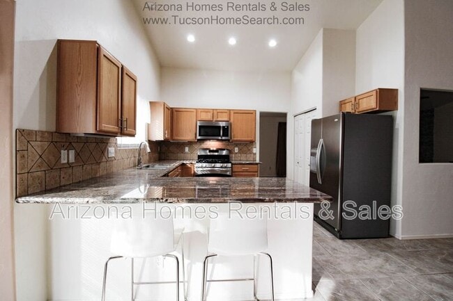 Building Photo - 9779 E Paseo San Ardo