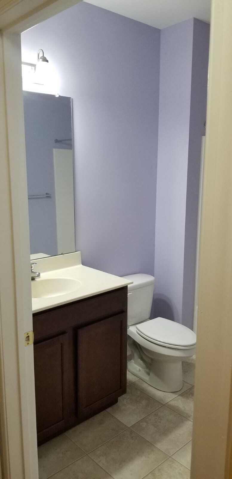 Building Photo - 2000 Fountainview Cir