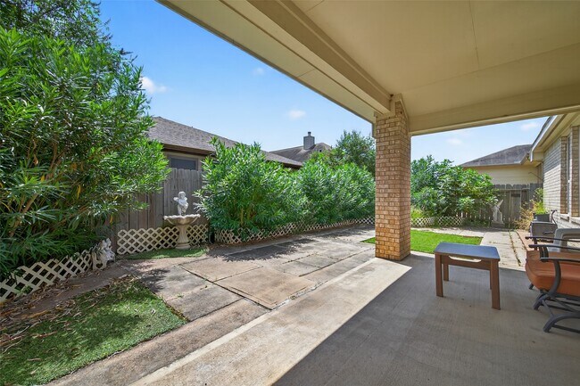Building Photo - 15918 Keystone Ridge Ln