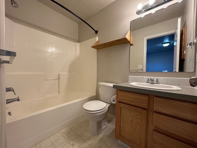 Building Photo - 3bed, 2bath, 1340sq.ft. home in Nottingham Greens - Middleton