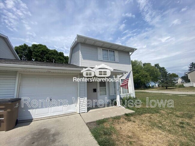 Building Photo - 509 15th St SE