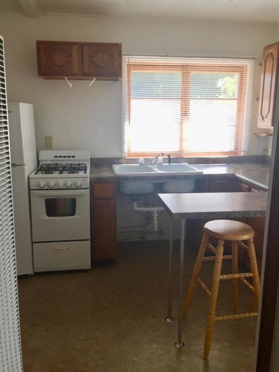 Building Photo - 269 N 6th St